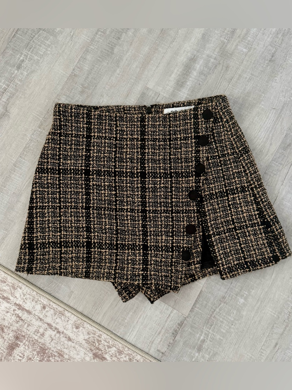 Do+Be Plaid Tweed Skort, Black & Tan, Medium